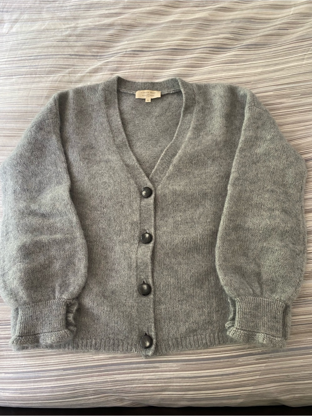 Sézane Mia Cardigan - Picture 2 of 5